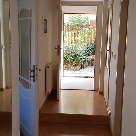 Apartman Neptun كارلوفي فاري